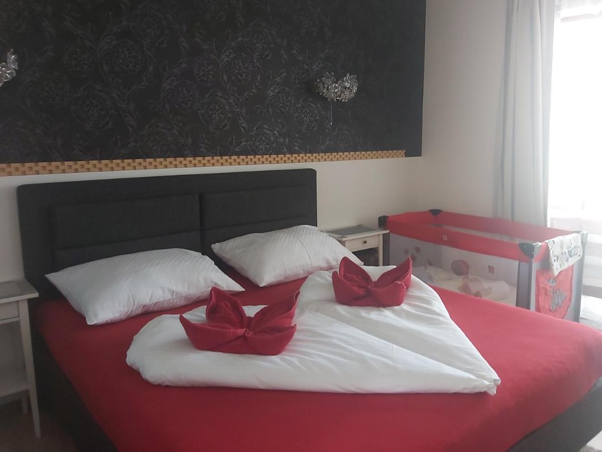 ברזנו Apartman Navrchu מראה חיצוני תמונה