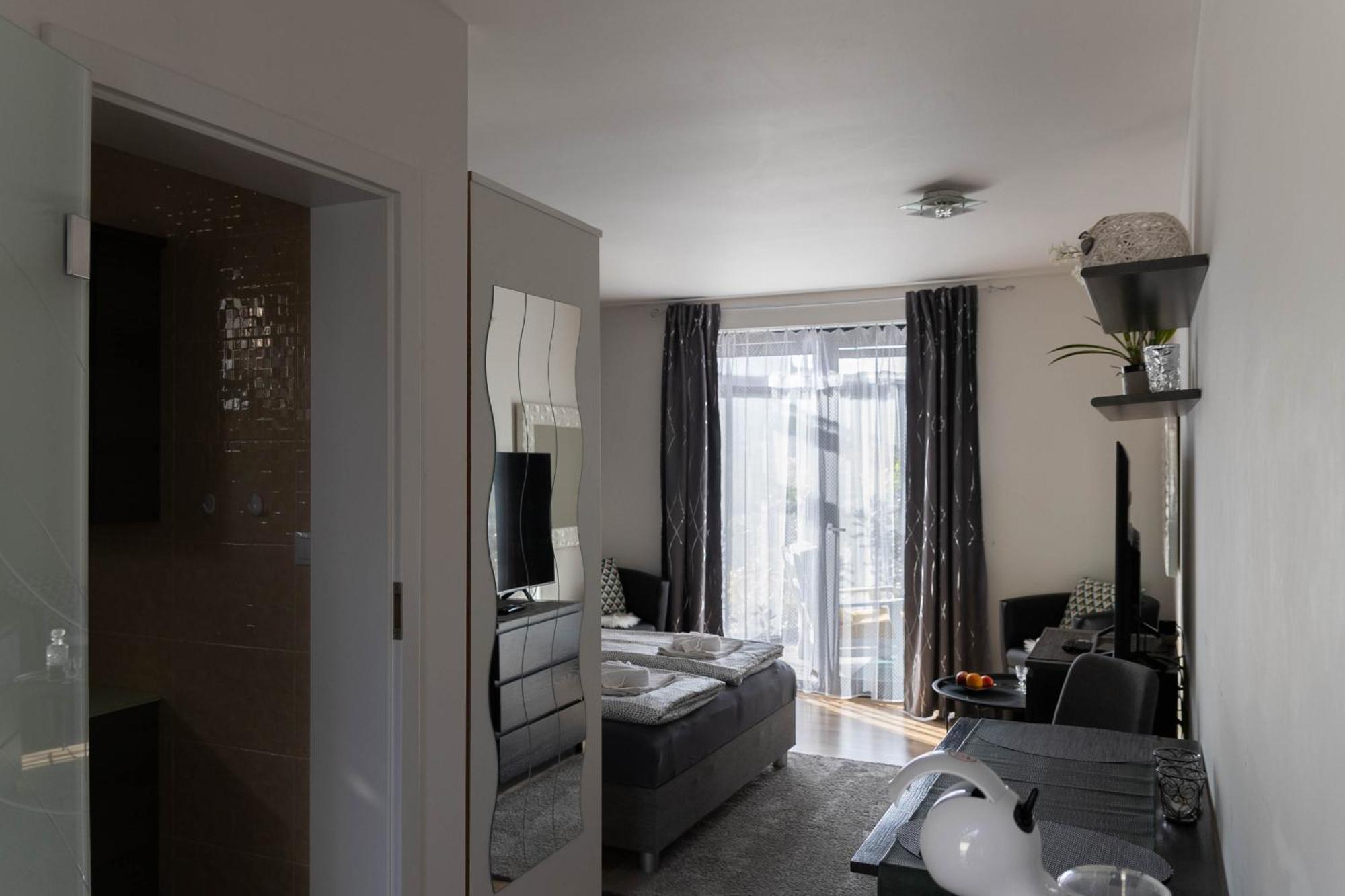 ברזנו Apartman Navrchu מראה חיצוני תמונה