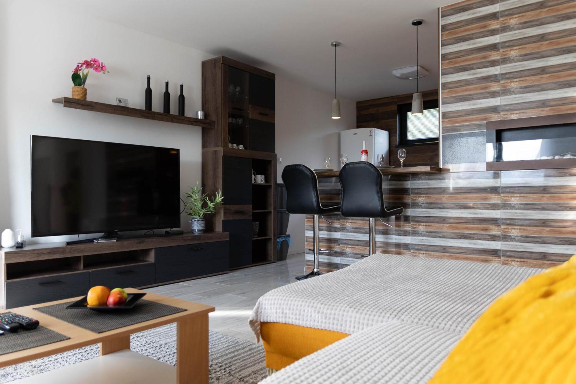 ברזנו Apartman Navrchu מראה חיצוני תמונה